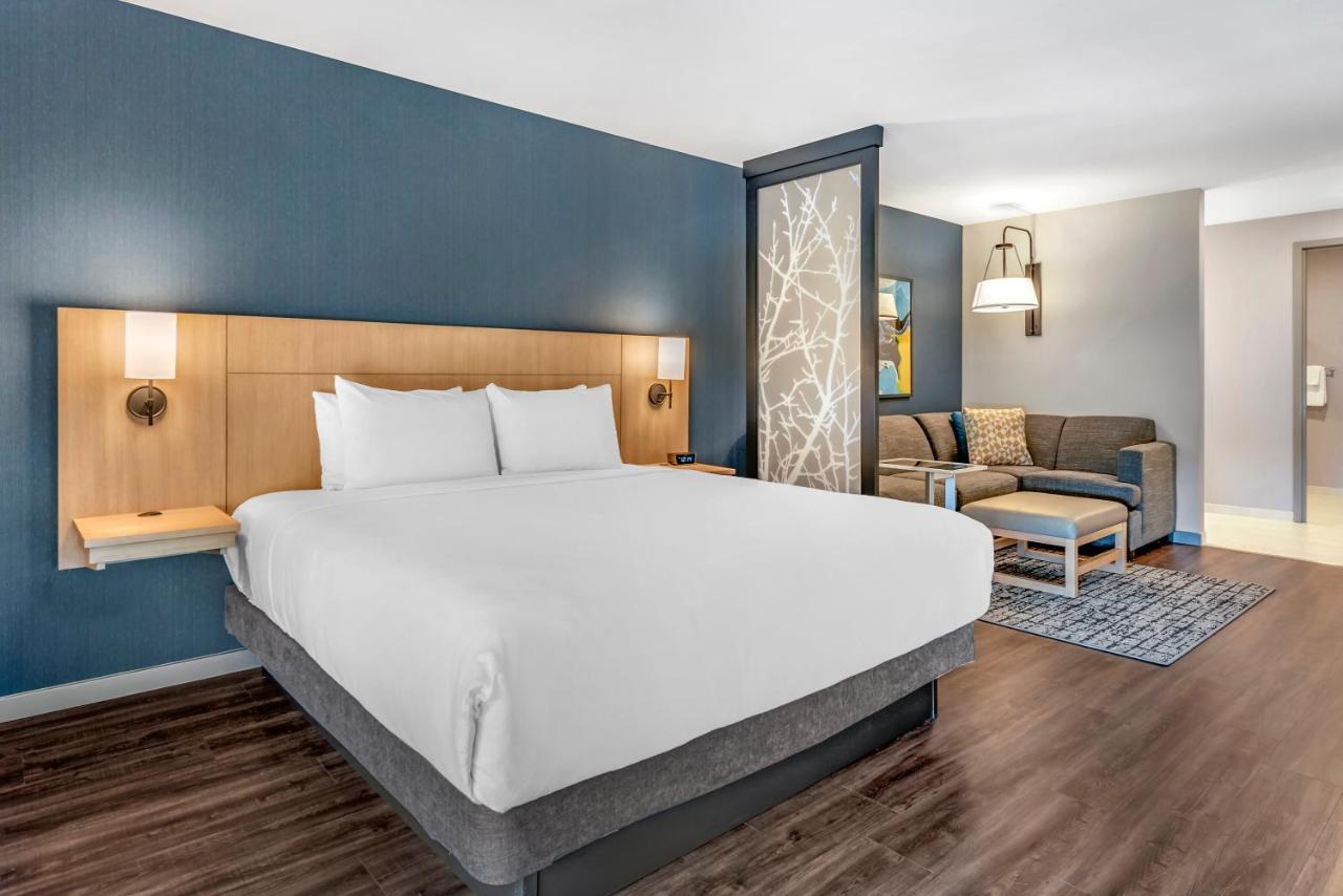 Hyatt Place Indianapolis Кармел Екстериор снимка