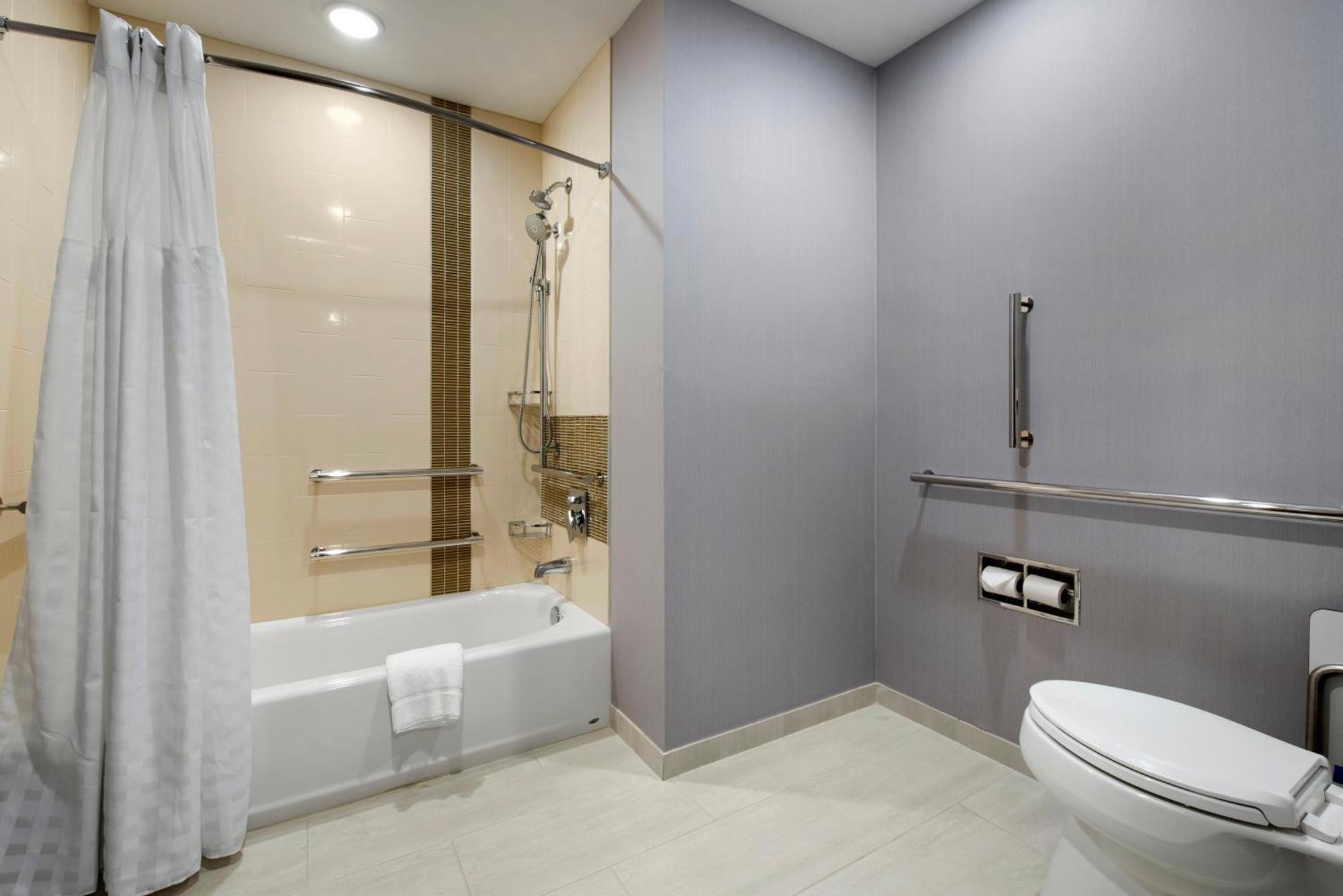 Hyatt Place Indianapolis Кармел Екстериор снимка